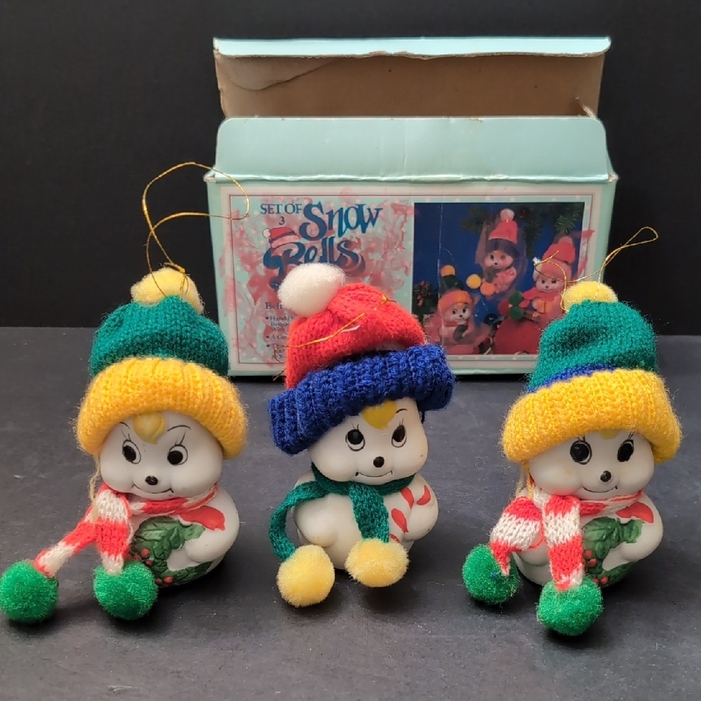 VGT,Snow Bells,Set Of 3 Hand painted Snowmen Tree Ornaments.